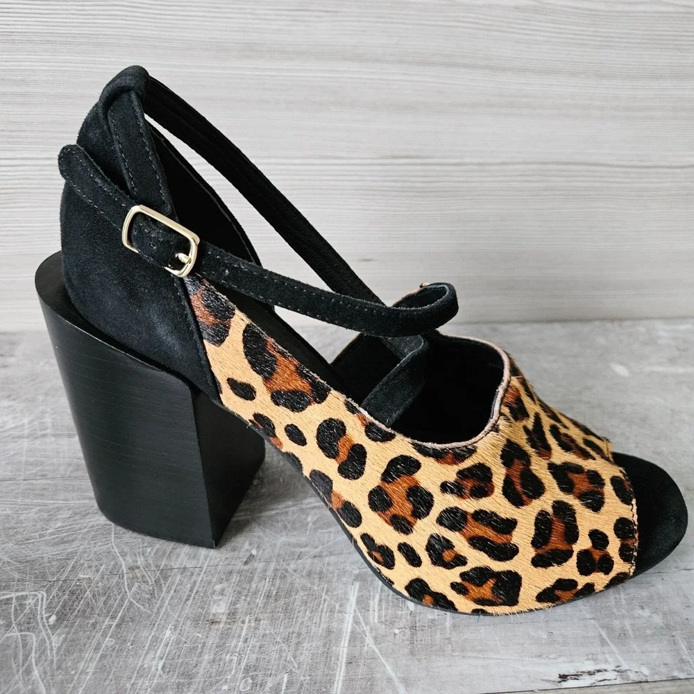 LuLaRoe Leopard Print Sandals Womens 7.5 Block Heel Open Toe Strappy Faux Suede
